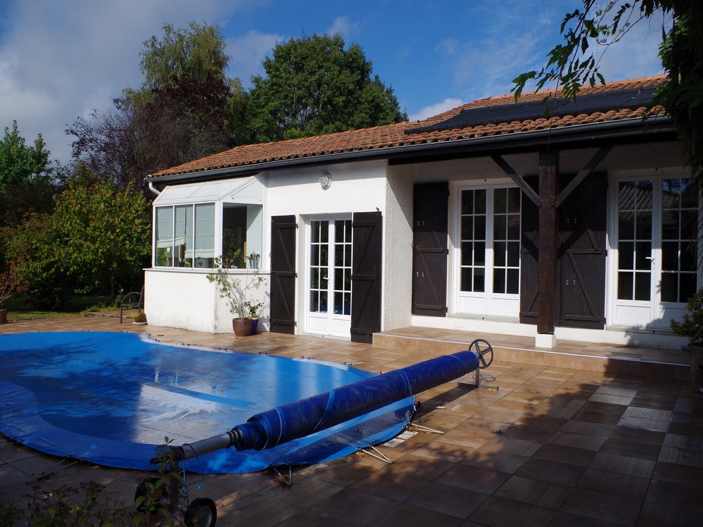 Maison 140m², 4 chambres sur 1272m² avec piscine CESTAS BOURG